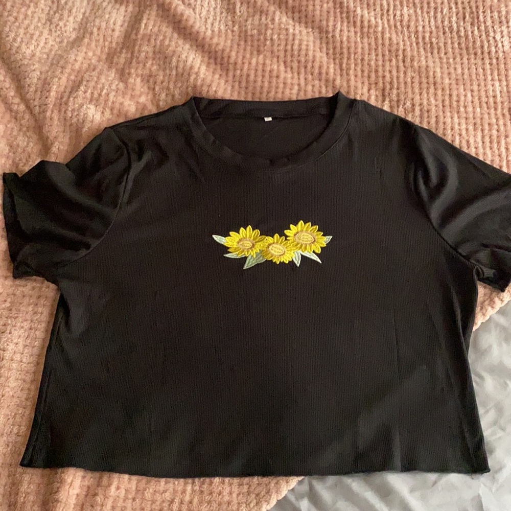 SHEIN Plus Size Ribbed Tee - Picture 2 of 6